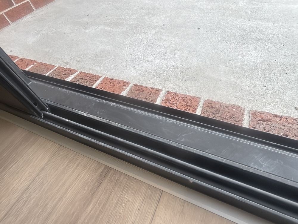 Window frame damaged, dented and scratched, Wollert