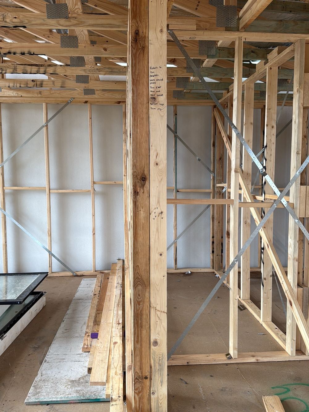 Double walls not tied together, which leads to plaster cracking at the joint, Wollert